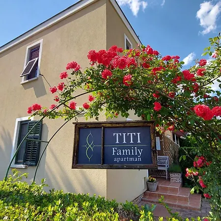 Semesterbostad Titi Boutique Bük